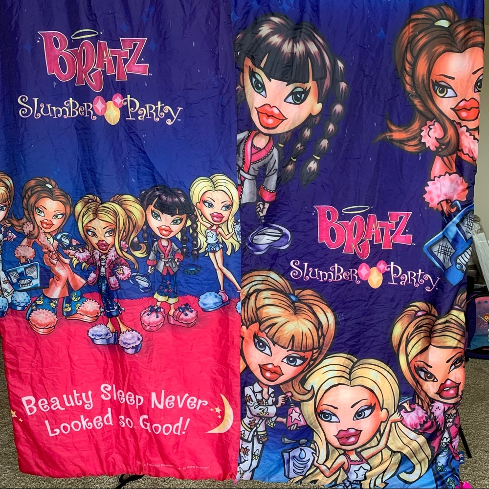 VINTAGE Bratz slumber party sleeping bag 2003